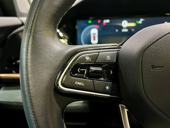 Geely Monjaro I с пробегом 2023 года, цена 3 399 000 рублей, 45043 км, внедорожник, Автокод Объявления