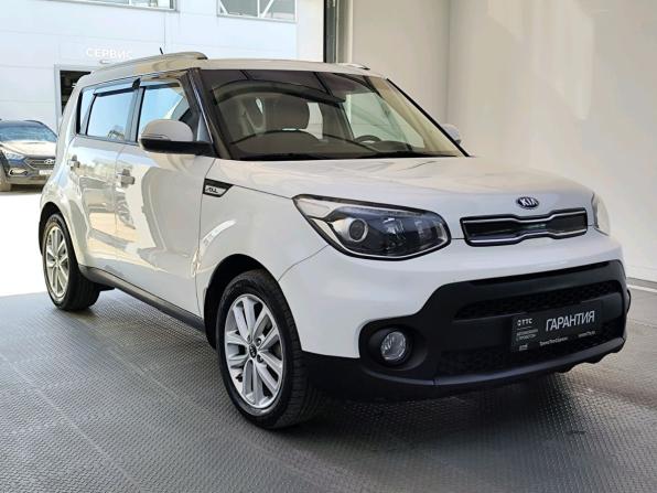 Kia Soul II Рестайлинг с пробегом 2018 года, цена 1 649 000 рублей, 88000 км, хэтчбек, Автокод Объявления