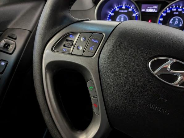 Hyundai ix35 I Рестайлинг с пробегом 2013 года, цена 1 385 000 рублей, 133863 км, внедорожник, Автокод Объявления