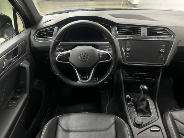 Volkswagen Tiguan II Рестайлинг с пробегом 2021 года, цена 4 495 000 рублей, 36976 км, внедорожник, Автокод Объявления