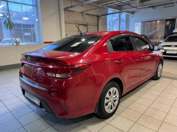 Kia Rio III Рестайлинг с пробегом 2017 года, цена 889 000 рублей, 118931 км, седан, Автокод Объявления