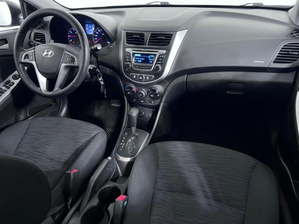 Hyundai Solaris I Рестайлинг с пробегом 2014 года, цена 945 000 рублей, 176600 км, седан, Автокод Объявления