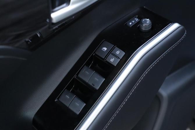 Toyota Highlander IV (XU70) с пробегом 2025 года, цена 5 990 000 рублей, 35 км, внедорожник, Автокод Объявления