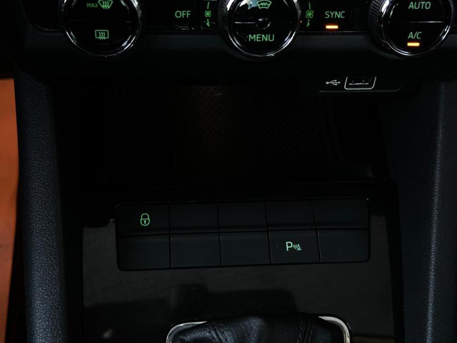 Skoda Octavia III (A7) Рестайлинг Санкт-Петербург  - изображение 23