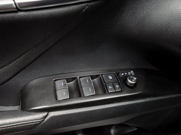 Toyota Camry VIII (XV70) Рестайлинг с пробегом 2021 года, цена 3 690 000 рублей, 56973 км, седан, Автокод Объявления