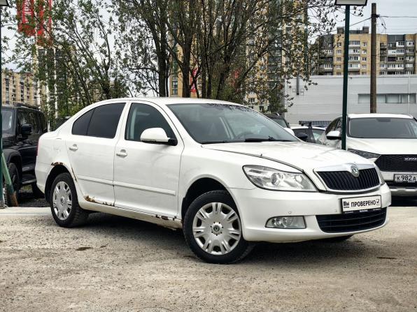 Skoda Octavia II (A5) Рестайлинг с пробегом 2012 года, цена 424 900 рублей, 235623 км, лифтбек, Автокод Объявления