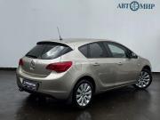 Opel Astra J Москва  - изображение 18
