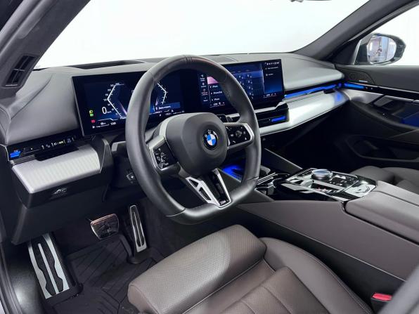 BMW 5 серии VIII (G60/G61/G68) с пробегом 2024 года, цена 6 649 000 рублей, 25237 км, седан, Автокод Объявления