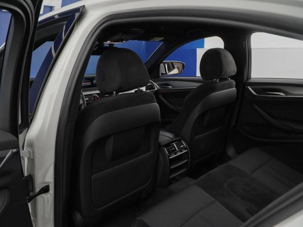 BMW 5 серии VII (G30/G31/G38) с пробегом 2018 года, цена 3 175 055 рублей, 156052 км, седан, Автокод Объявления
