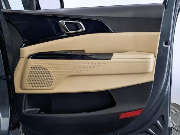 Kia Carnival IV с пробегом 2022 года, цена 3 800 000 рублей, 103452 км, минивэн, Автокод Объявления