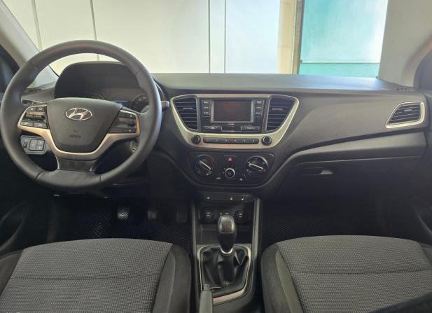 Hyundai Solaris II с пробегом 2017 года, цена 1 249 000 рублей, 148000 км, седан, Автокод Объявления
