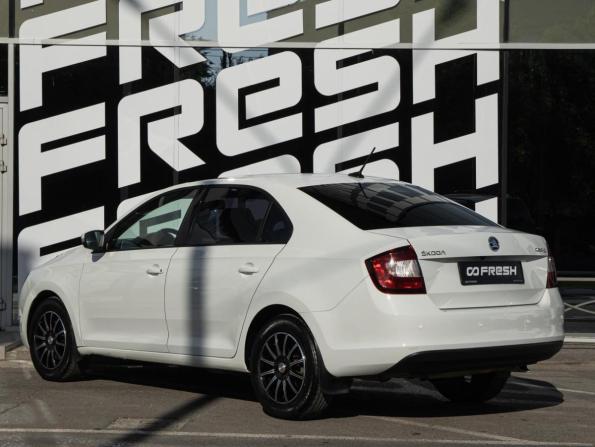 Skoda Rapid I Рестайлинг с пробегом 2018 года, цена 1 040 000 рублей, 188193 км, лифтбек, Автокод Объявления