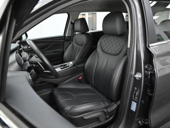 Hyundai Santa Fe IV Рестайлинг с пробегом 2021 года, цена 2 849 000 рублей, 91000 км, внедорожник, Автокод Объявления