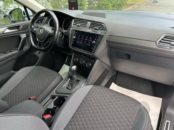 Volkswagen Tiguan II с пробегом 2018 года, цена 1 799 000 рублей, 240393 км, внедорожник, Автокод Объявления