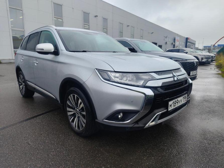 Mitsubishi Outlander III Рестайлинг 3 Санкт-Петербург  - изображение 1