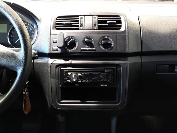 Skoda Fabia II Рестайлинг с пробегом 2011 года, цена 735 000 рублей, 153213 км, хэтчбек, Автокод Объявления