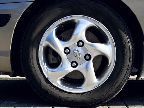 Hyundai Elantra III (XD2) Рестайлинг с пробегом 2005 года, цена 385 000 рублей, 233800 км, седан, Автокод Объявления