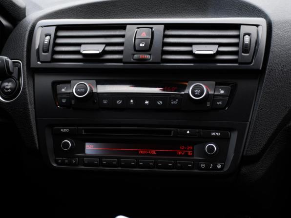 BMW 1 серии II (F20/F21) с пробегом 2012 года, цена 899 000 рублей, 228413 км, хэтчбек, Автокод Объявления