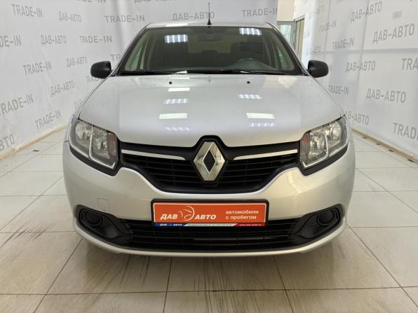 Renault Logan II с пробегом 2015 года, цена 625 000 рублей, 93000 км, седан, Автокод Объявления