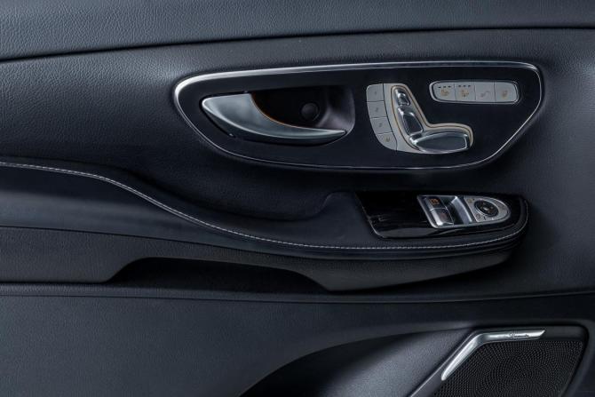 Mercedes-Benz V-Класс III (W447) с пробегом 2015 года, цена 4 150 000 рублей, 154081 км, минивэн, Автокод Объявления