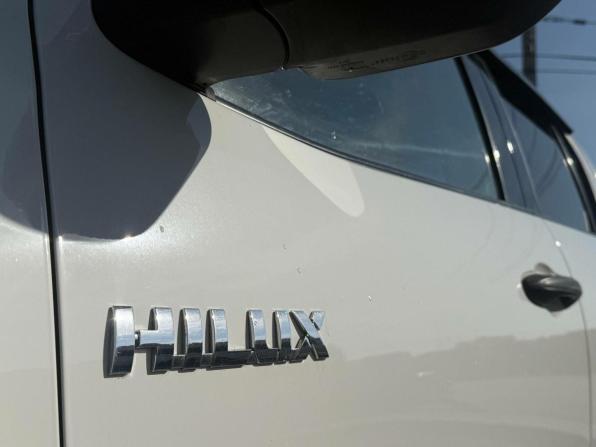 Toyota Hilux VIII с пробегом 2016 года, цена 2 600 000 рублей, 190000 км, пикап, Автокод Объявления