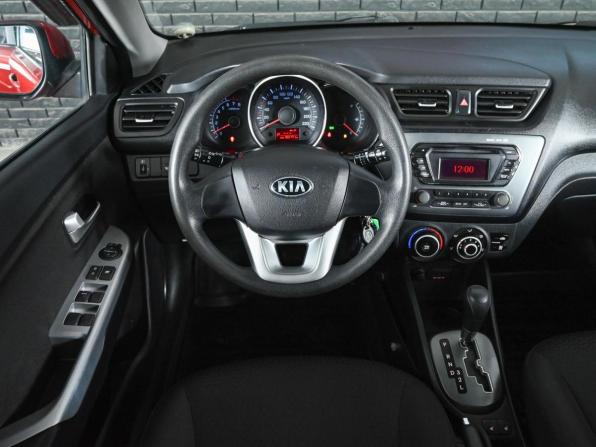 Kia Rio III с пробегом 2013 года, цена 1 000 000 рублей, 193170 км, хэтчбек, Автокод Объявления