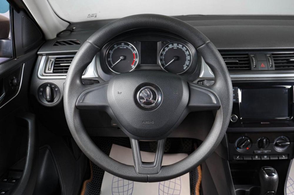 Skoda Rapid I Рестайлинг Тюмень  - изображение 14