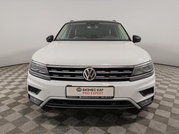 Volkswagen Tiguan II с пробегом 2019 года, цена 2 449 000 рублей, 129590 км, внедорожник, Автокод Объявления