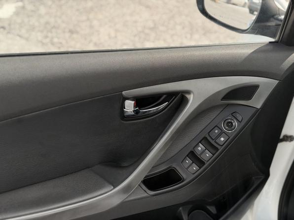 Hyundai Avante V с пробегом 2011 года, цена 1 050 000 рублей, 217200 км, седан, Автокод Объявления
