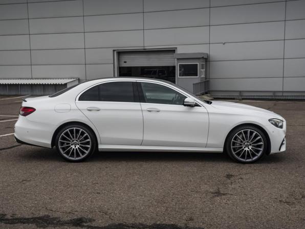 Mercedes-Benz E-Класс V (W213 S213 C238) Рестайлинг с пробегом 2020 года, цена 4 728 000 рублей, 88376 км, седан, Автокод Объявления