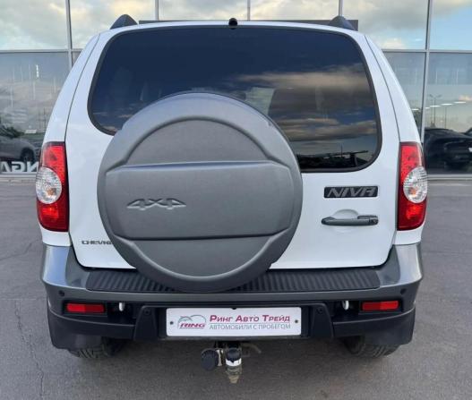 Chevrolet Niva I Рестайлинг с пробегом 2018 года, цена 750 000 рублей, 156150 км, внедорожник, Автокод Объявления