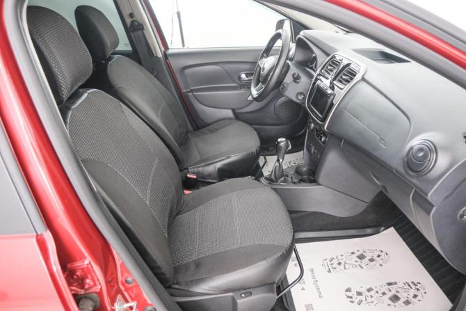 Renault Sandero II Рестайлинг с пробегом 2019 года, цена 1 349 000 рублей, 50700 км, хэтчбек, Автокод Объявления