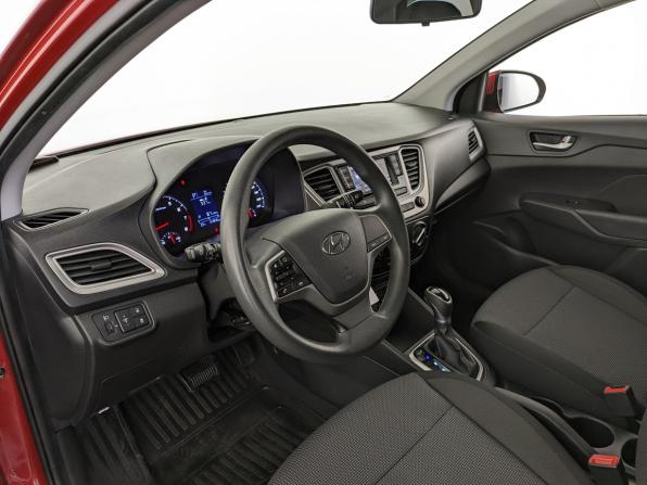 Hyundai Solaris II Рестайлинг с пробегом 2021 года, цена 1 650 000 рублей, 64845 км, седан, Автокод Объявления