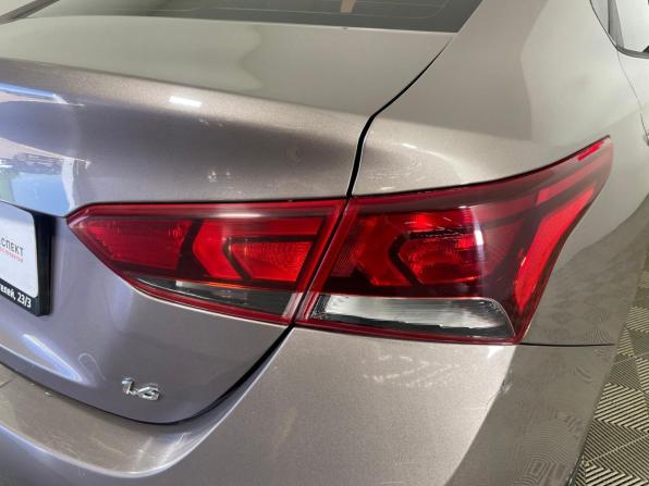 Hyundai Solaris II с пробегом 2018 года, цена 1 270 000 рублей, 156400 км, седан, Автокод Объявления