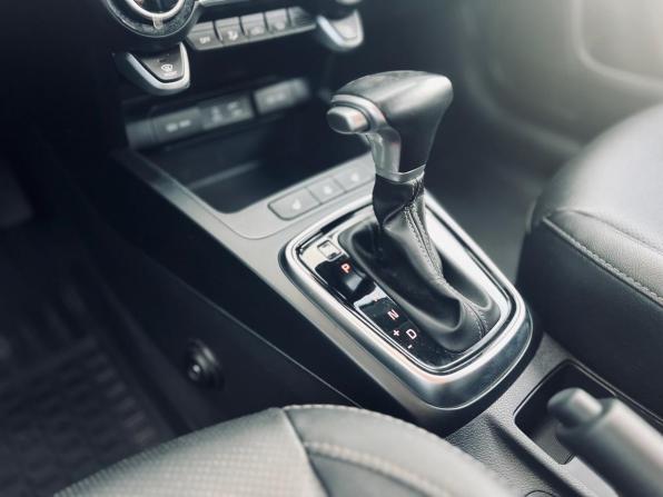 Kia Rio IV с пробегом 2019 года, цена 1 230 000 рублей, 202000 км, хэтчбек, Автокод Объявления