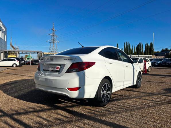 Hyundai Solaris I с пробегом 2012 года, цена 823 000 рублей, 188409 км, седан, Автокод Объявления