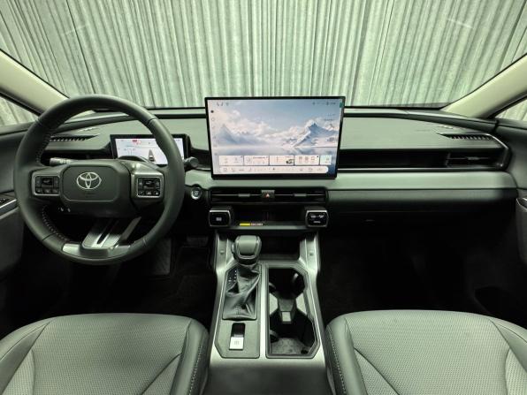 Toyota RAV4 VI (XA60) с пробегом 2026 года, цена 4 050 000 рублей, 8 км, внедорожник, Автокод Объявления