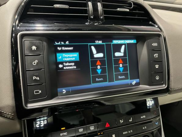 Jaguar XE I с пробегом 2015 года, цена 1 795 000 рублей, 157172 км, седан, Автокод Объявления