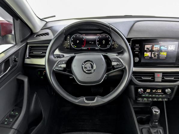 Skoda Rapid II с пробегом 2022 года, цена 1 975 000 рублей, 30634 км, лифтбек, Автокод Объявления