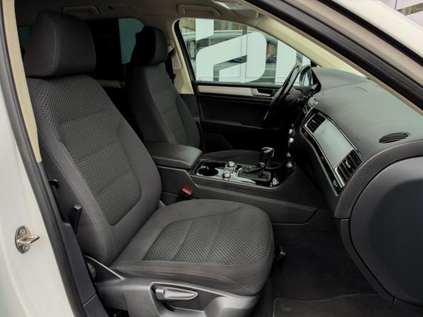 Volkswagen Touareg II Рестайлинг с пробегом 2015 года, цена 2 400 000 рублей, 249587 км, внедорожник, Автокод Объявления