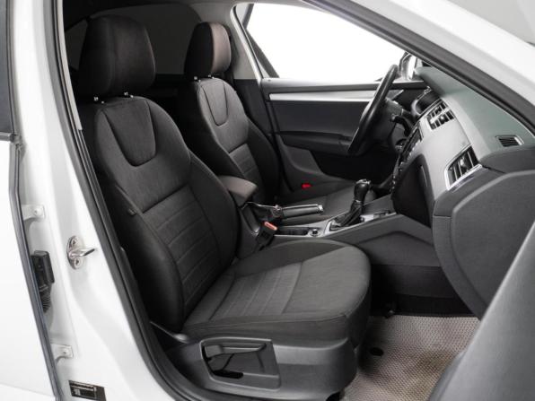 Skoda Octavia III (A7) с пробегом 2017 года, цена 1 600 000 рублей, 151421 км, лифтбек, Автокод Объявления