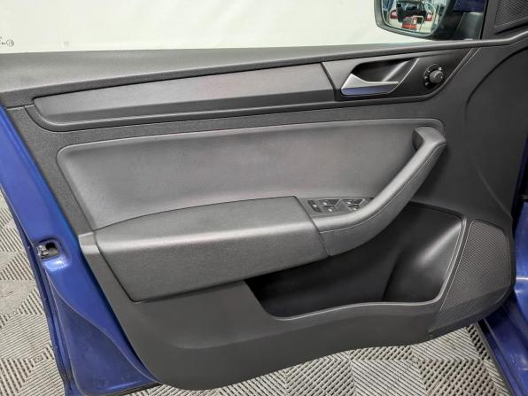 Volkswagen Polo VI с пробегом 2021 года, цена 1 610 000 рублей, 59100 км, лифтбек, Автокод Объявления