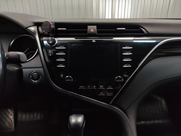 Toyota Camry VIII (XV70) с пробегом 2019 года, цена 2 450 000 рублей, 116015 км, седан, Автокод Объявления