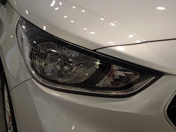 Hyundai Solaris II с пробегом 2018 года, цена 1 112 000 рублей, 161074 км, седан, Автокод Объявления