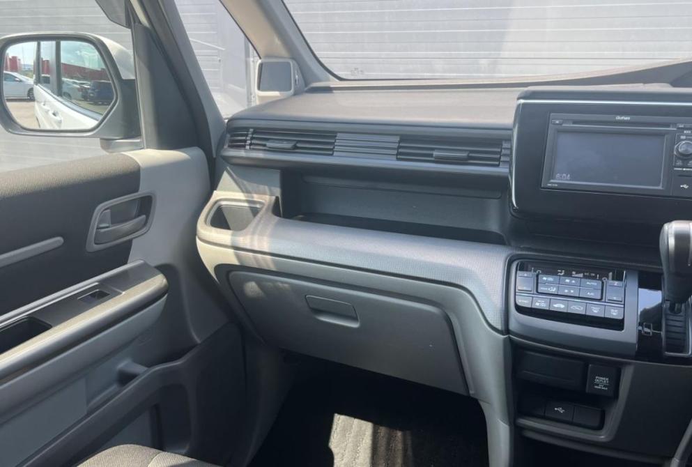 Honda Stepwgn V Рестайлинг Красноярск  - изображение 19