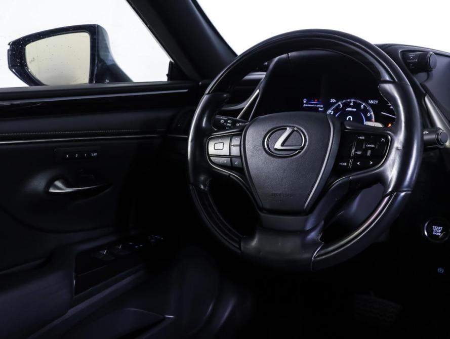 Lexus ES VII Москва  - изображение 12
