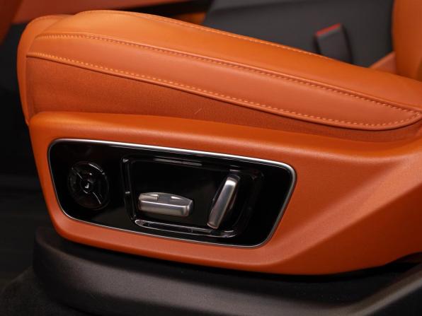 Li Auto (Lixiang) L7 I Рестайлинг с пробегом 2024 года, цена 7 100 000 рублей, 54727 км, внедорожник, Автокод Объявления