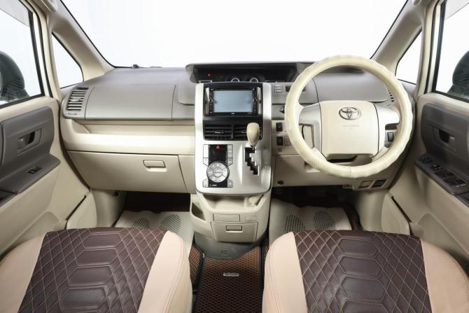 Toyota Noah II (R70) с пробегом 2008 года, цена 1 399 000 рублей, 255000 км, минивэн, Автокод Объявления