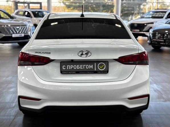 Hyundai Solaris II с пробегом 2017 года, цена 1 079 900 рублей, 170000 км, седан, Автокод Объявления