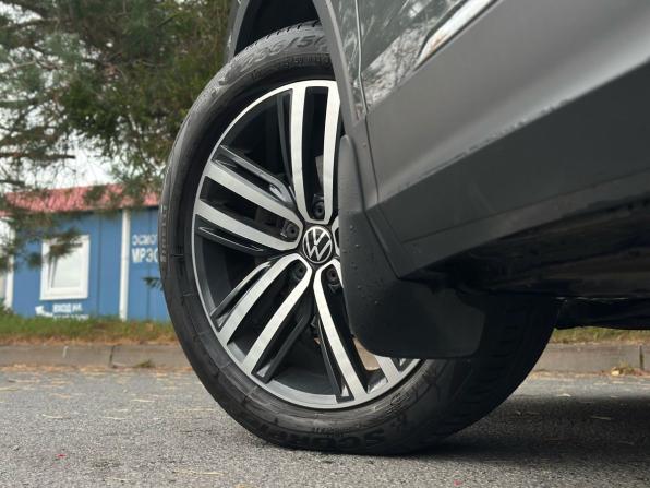 Volkswagen Tiguan II Рестайлинг с пробегом 2022 года, цена 3 099 000 рублей, 67948 км, внедорожник, Автокод Объявления